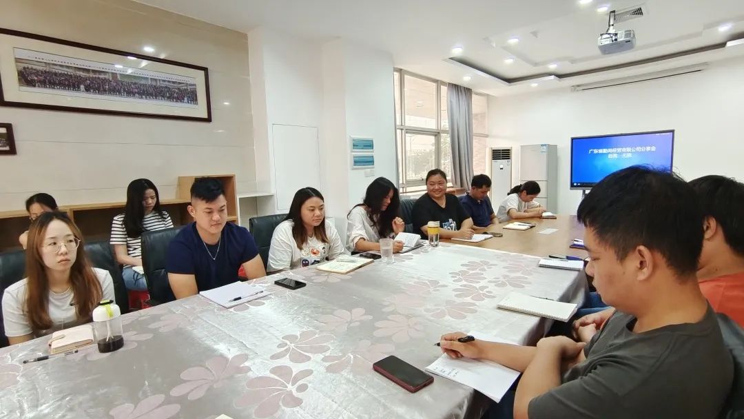 1664436042625245.jpg 640.jpg